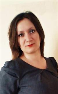 Мария Михайловна - репетитор по предметам начальной школы и химии