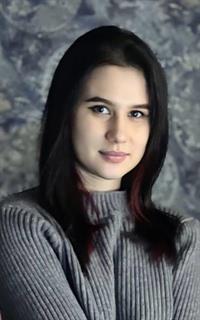 Дарья Игоревна - репетитор по английскому языку, русскому языку, математике, биологии и подготовке к школе