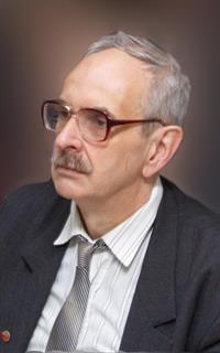 Иван Михайлович - репетитор по математике и информатике