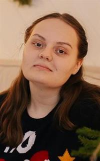 Юлия Романовна - репетитор по английскому языку, немецкому языку и русскому языку
