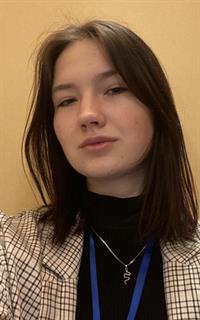 Яна Евгеньевна - репетитор по русскому языку и математике