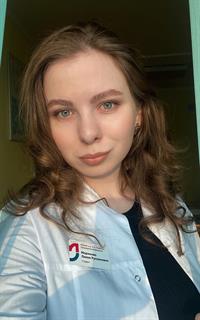 Лилия Руслановна - репетитор по биологии