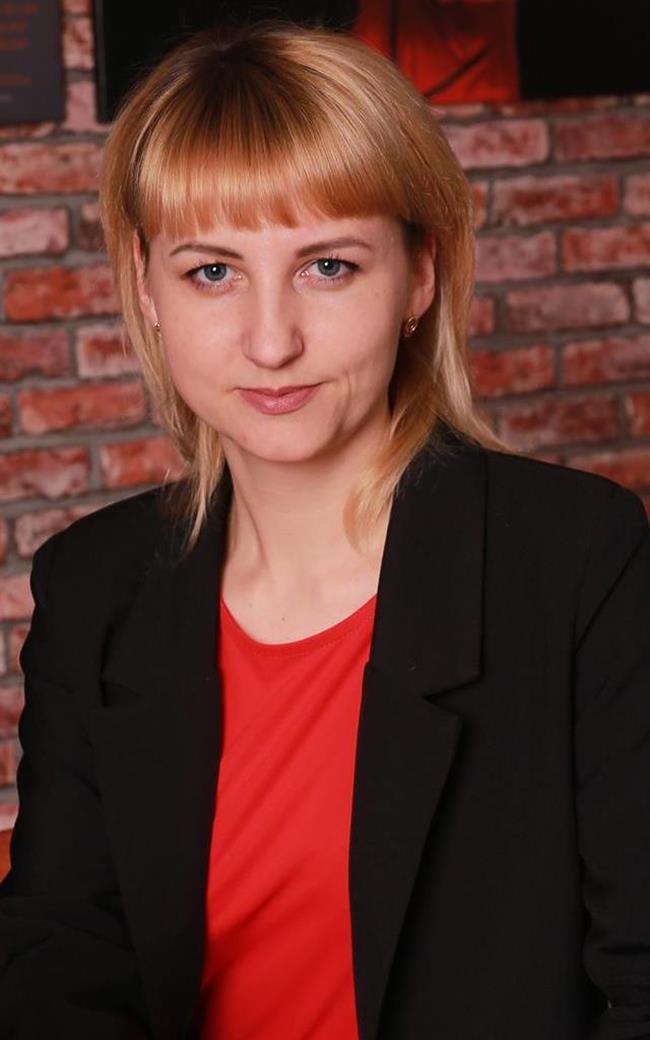 Анна Юрьевна - репетитор по обществознанию