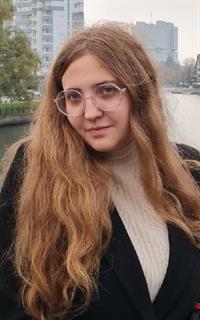 Дарья Вадимовна - репетитор по химии и математике