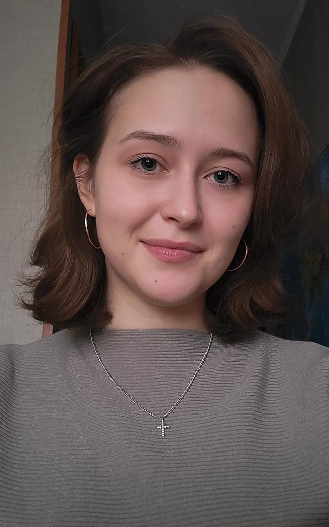 Анастасия Андреевна - репетитор по английскому языку, китайскому языку и русскому языку