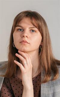 Анна Александровна - репетитор по предметам начальной школы, обществознанию и подготовке к школе