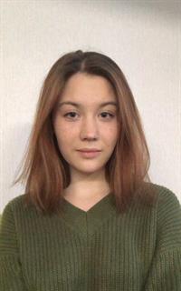 Ксения Кирилловна - репетитор по математике и биологии