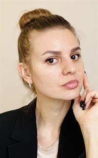 Полина Евгеньевна - репетитор по английскому языку
