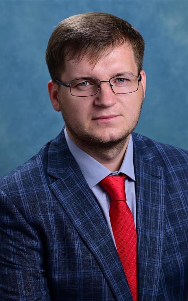 Александр Васильевич - репетитор по математике