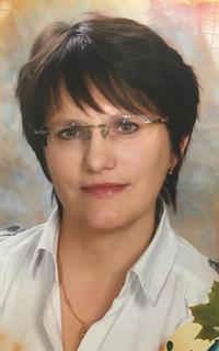 Валентина Ивановна - репетитор по подготовке к школе