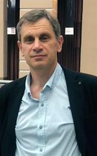 Алексей Викторович - репетитор по математике, физике и информатике