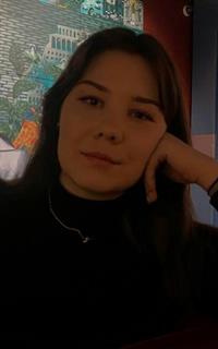 Виктория Владимировна - репетитор по русскому языку и математике