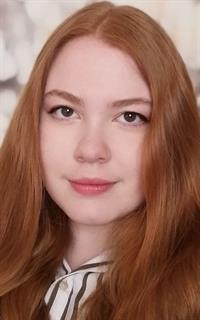 Ольга Андреевна - репетитор по английскому языку, редким иностранным языкам, биологии и химии
