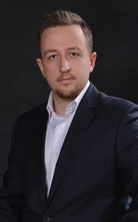 Артем Мартикович - репетитор по русскому языку и литературе