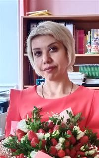 Эльмира Эльшадовна - репетитор по предметам начальной школы и подготовке к школе