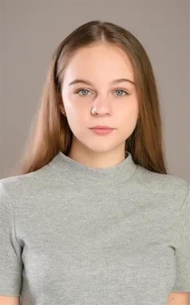 Екатерина Андреевна - репетитор по обществознанию