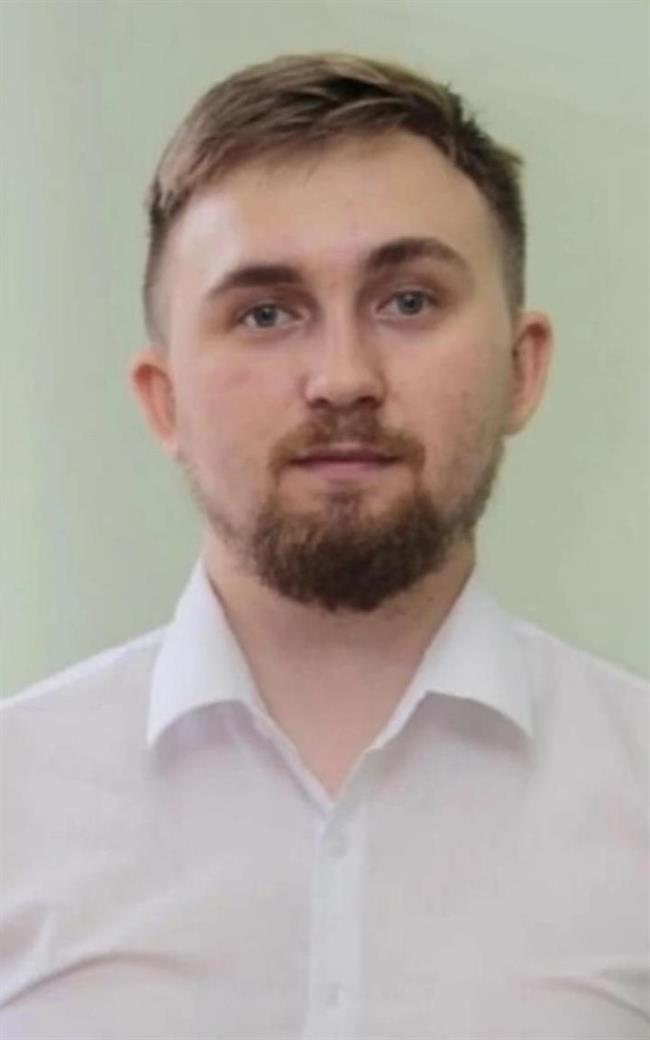Дмитрий Сергеевич - репетитор по обществознанию и истории