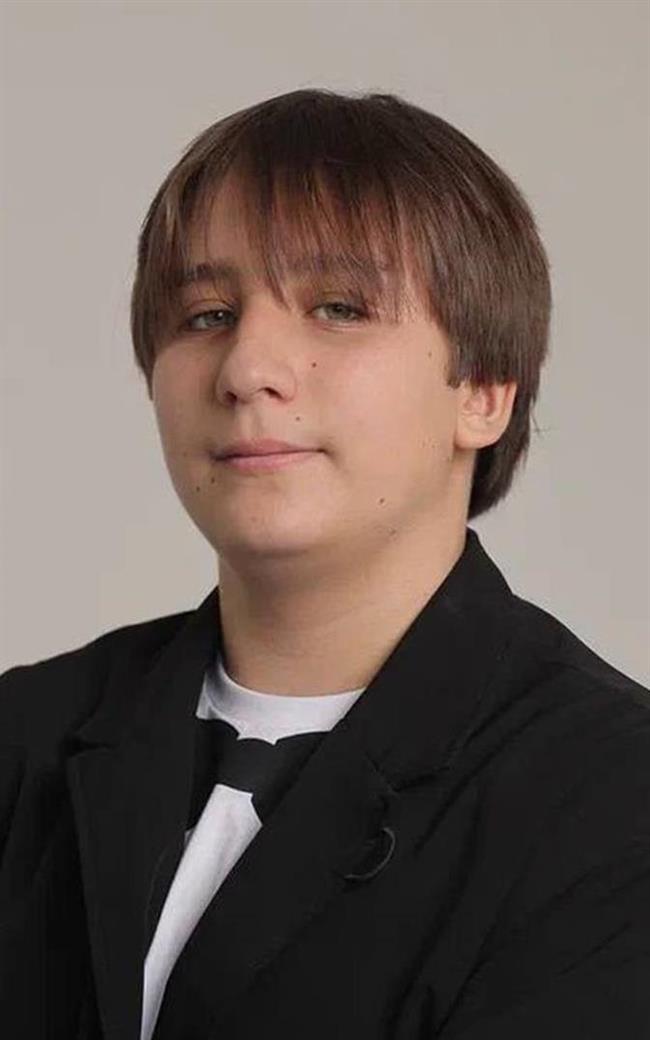 Александр Константинович - репетитор по английскому языку и информатике