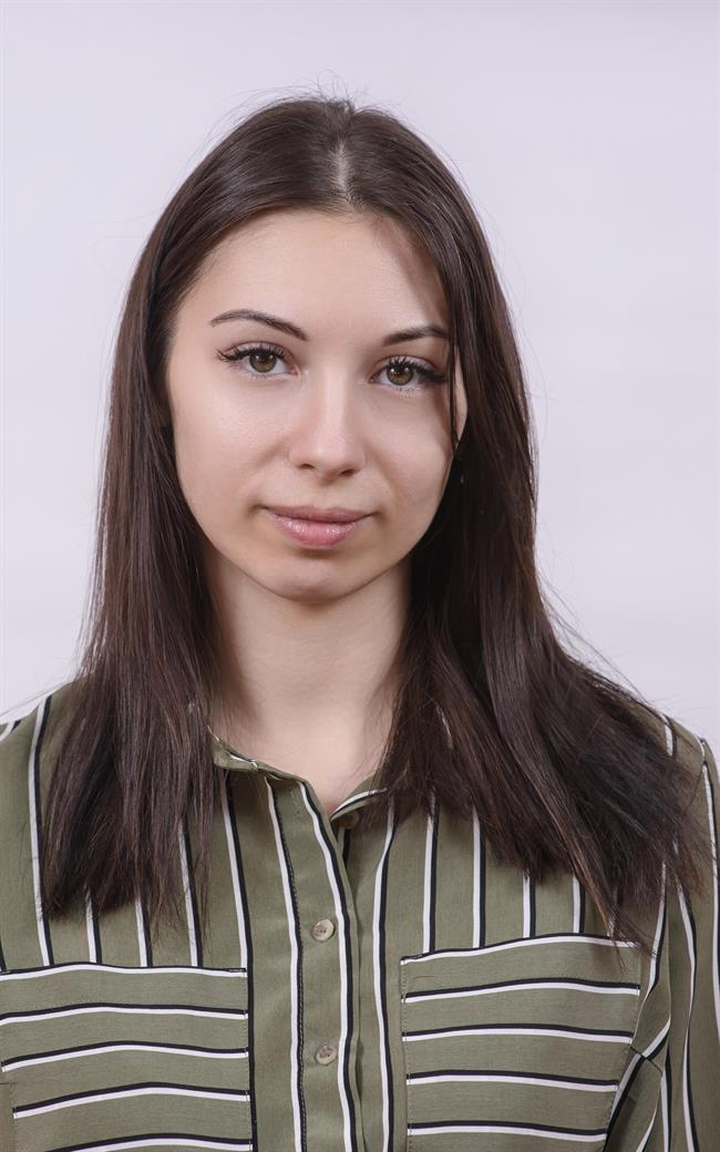 Валентина Игоревна - репетитор по истории и обществознанию