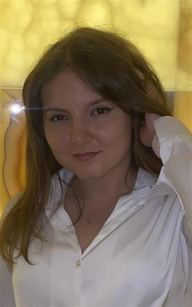 Алина Сергеевна - репетитор по русскому языку и математике