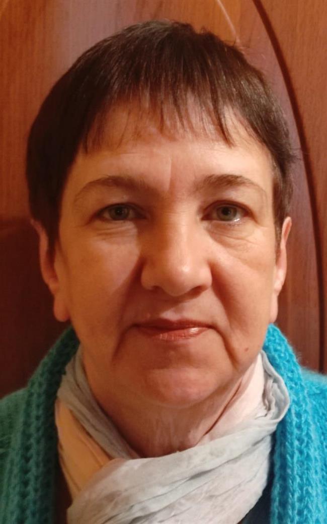 Маргарита Валентиновна - репетитор по обществознанию и истории