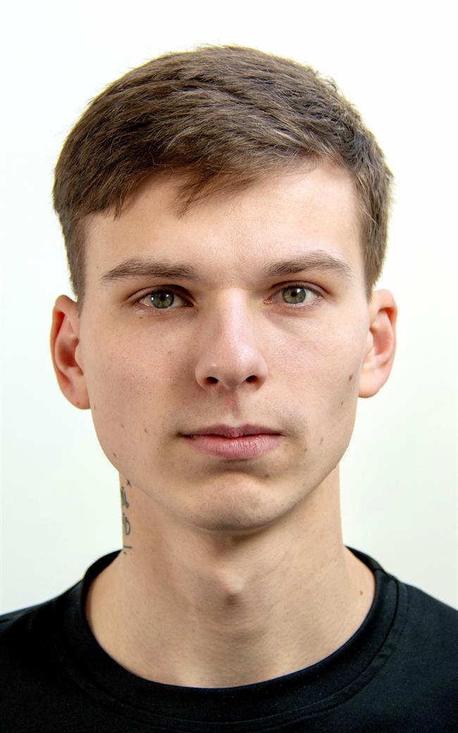Дмитрий Владимирович - репетитор по географии, обществознанию и математике