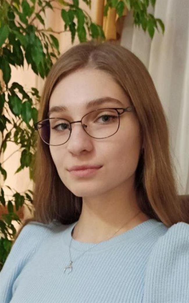 Алена Игоревна - репетитор по английскому языку