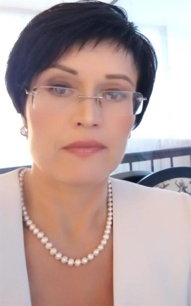 Светлана Васильевна - репетитор по химии и биологии