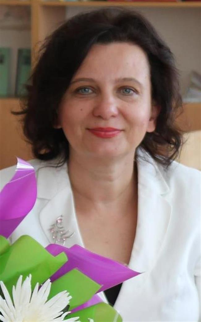 Анна Вячеславовна - репетитор по обществознанию
