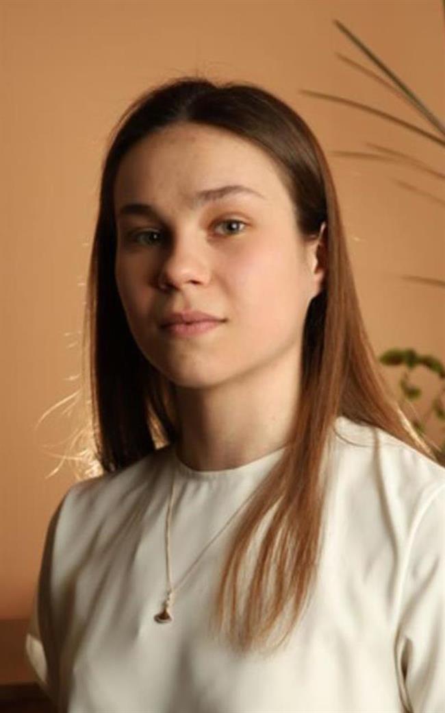 Алла Сергеевна - репетитор по английскому языку, математике и физике