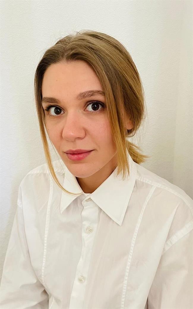 Алена Игоревна - репетитор по русскому языку и литературе