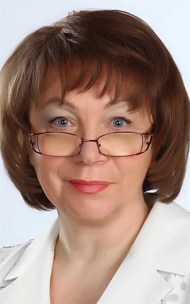 Вера Александровна - репетитор по математике и информатике