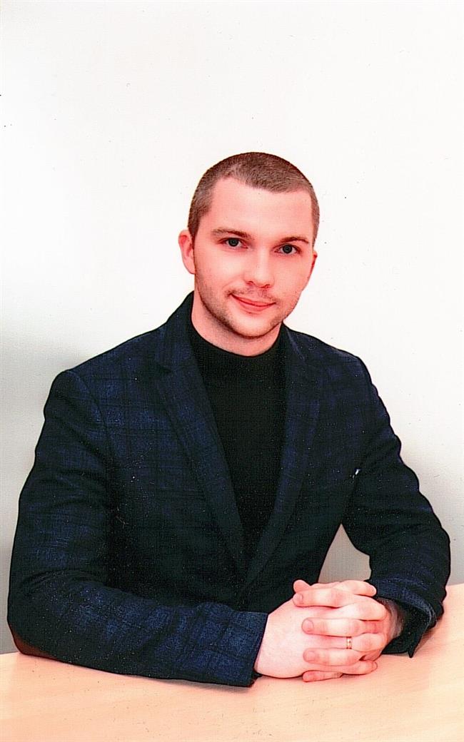 Алексей Николаевич - репетитор по информатике