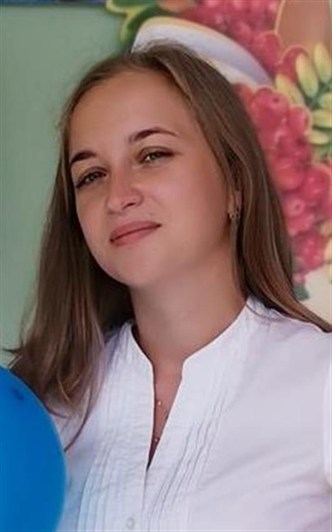 Кристина Александровна - репетитор по физике и химии
