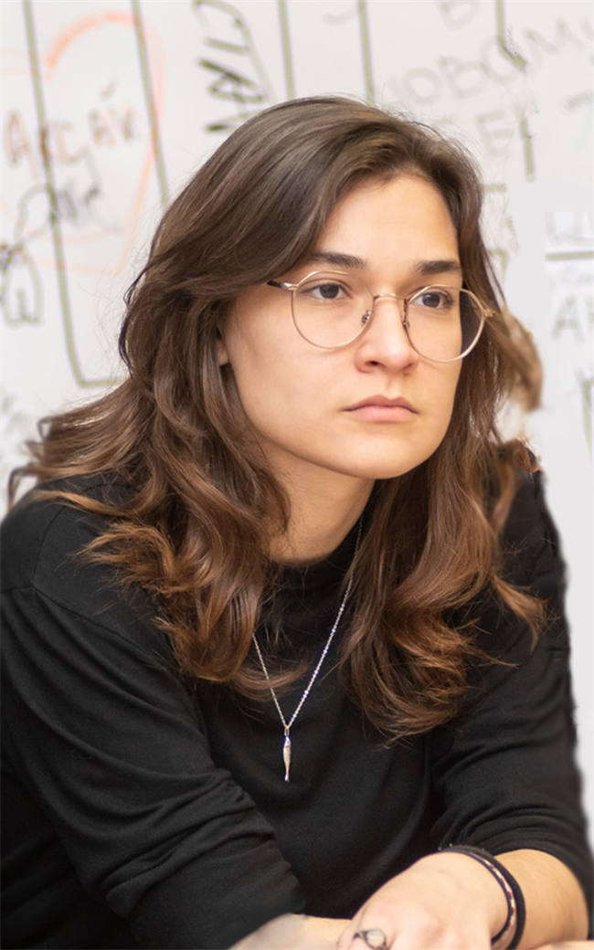 Эльвира Аразовна - репетитор по информатике