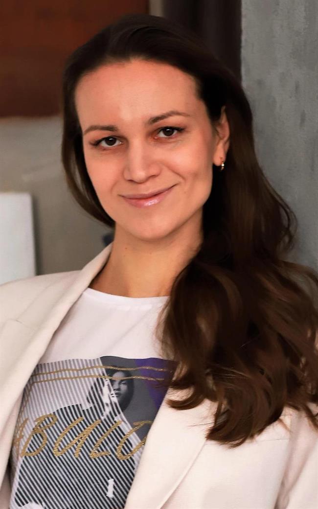 Мария Владимировна - репетитор по русскому языку и английскому языку