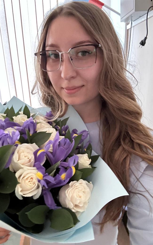 Мария Анатольевна - репетитор по физике
