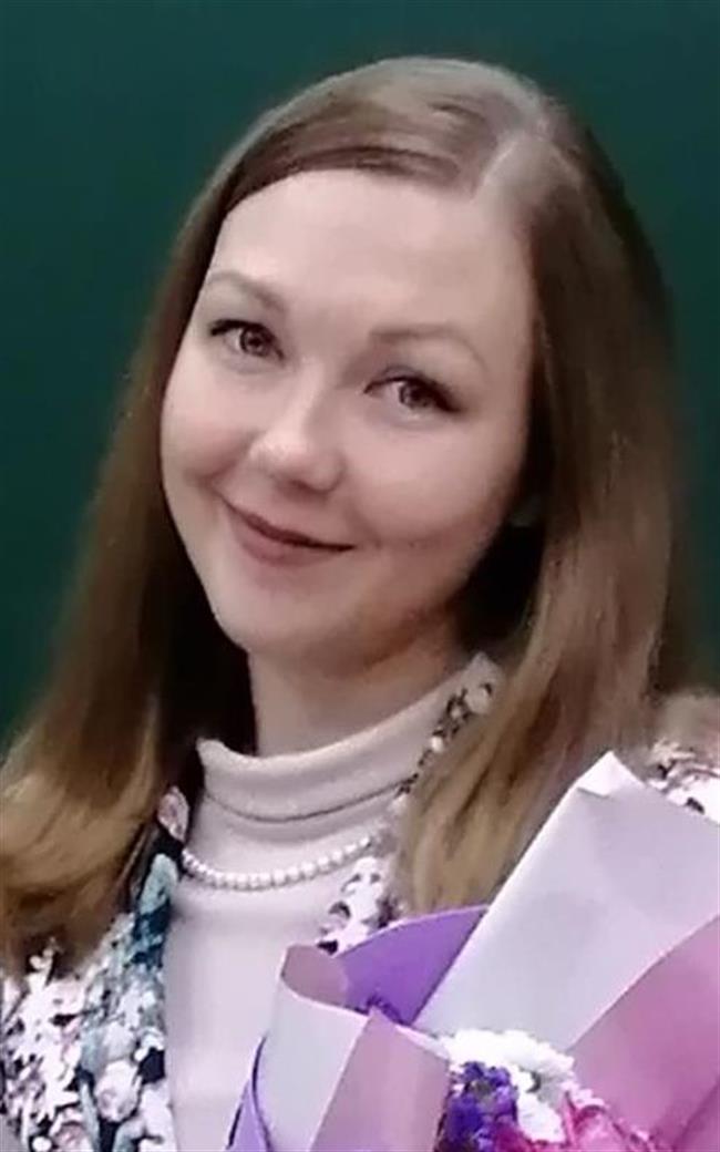 Анна Александровна - репетитор по русскому языку