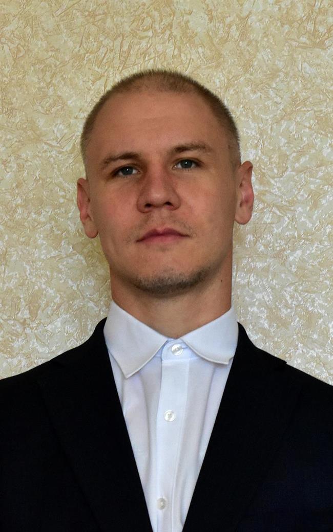 Илья Андреевич - репетитор по информатике
