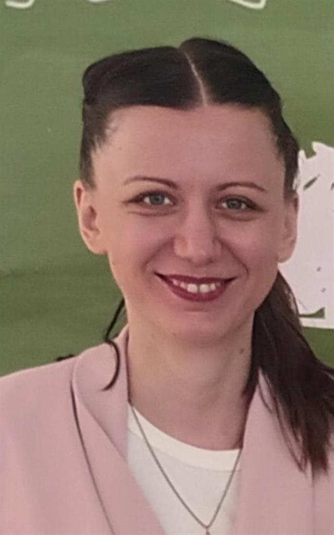 Виктория Алексеевна - репетитор по химии