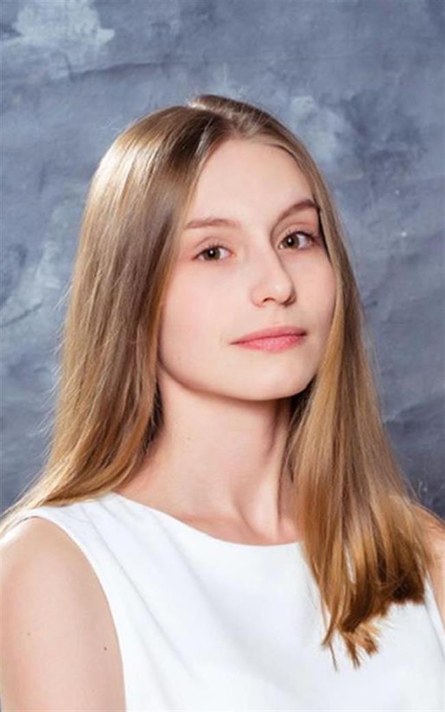 Яна Анатольевна - репетитор по русскому языку и химии