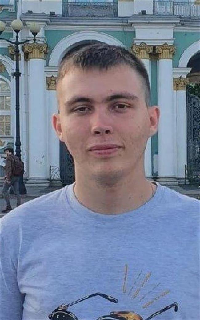 Даниил Алексеевич - репетитор по физике и математике