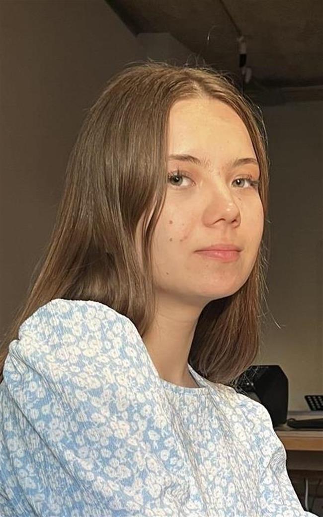 Анна Викторовна - репетитор по русскому языку