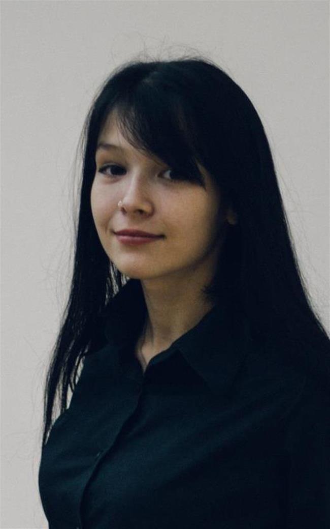 Анастасия Викторовна - репетитор по информатике