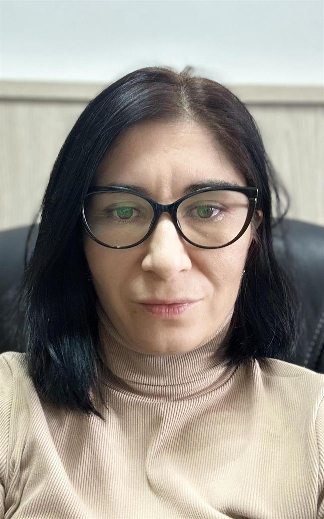 Залина Музариновна - репетитор по математике