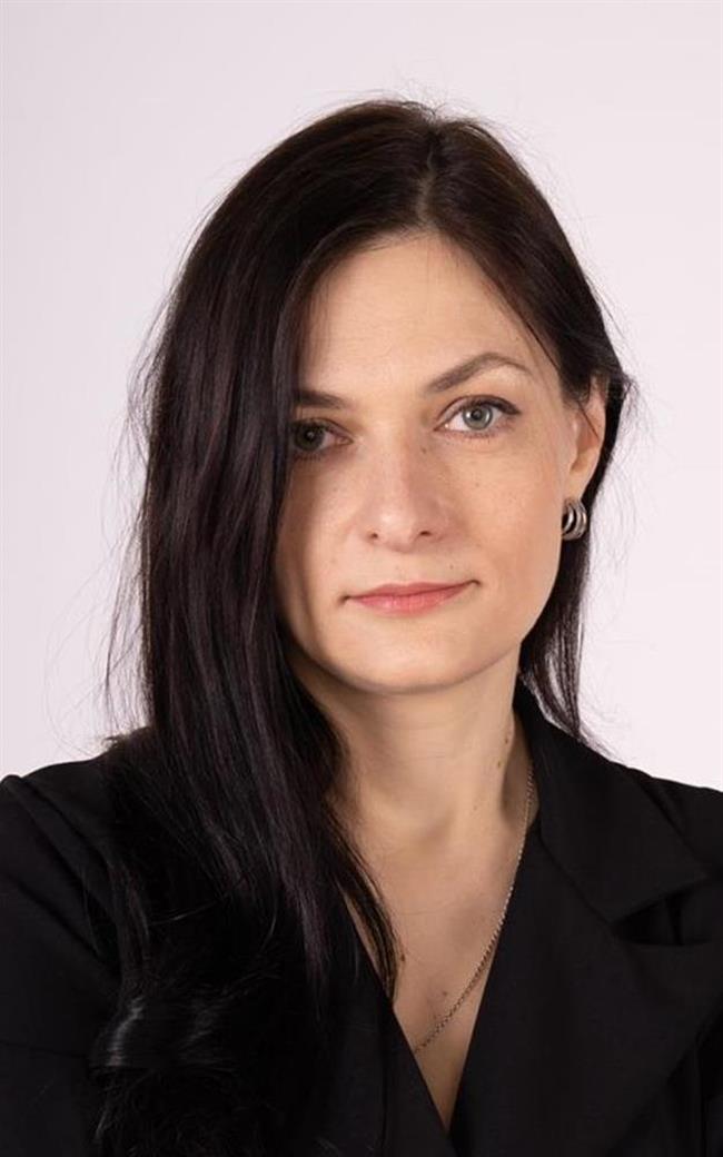 Дарья Васильевна - репетитор по английскому языку