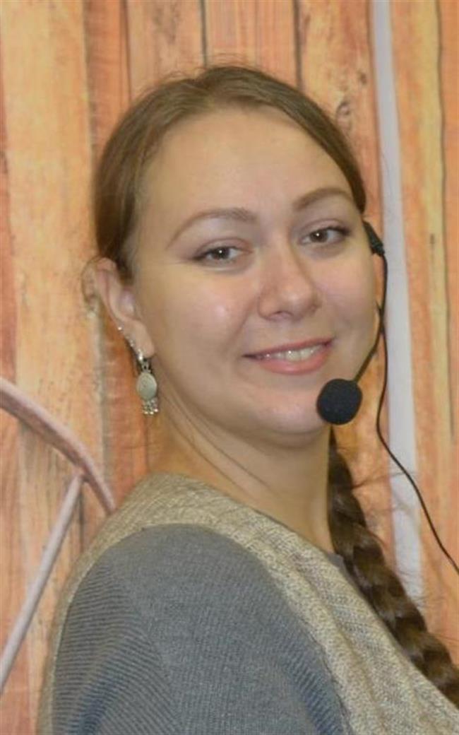 Алена Вячеславовна - репетитор по коррекции речи, изобразительному искусству и музыке