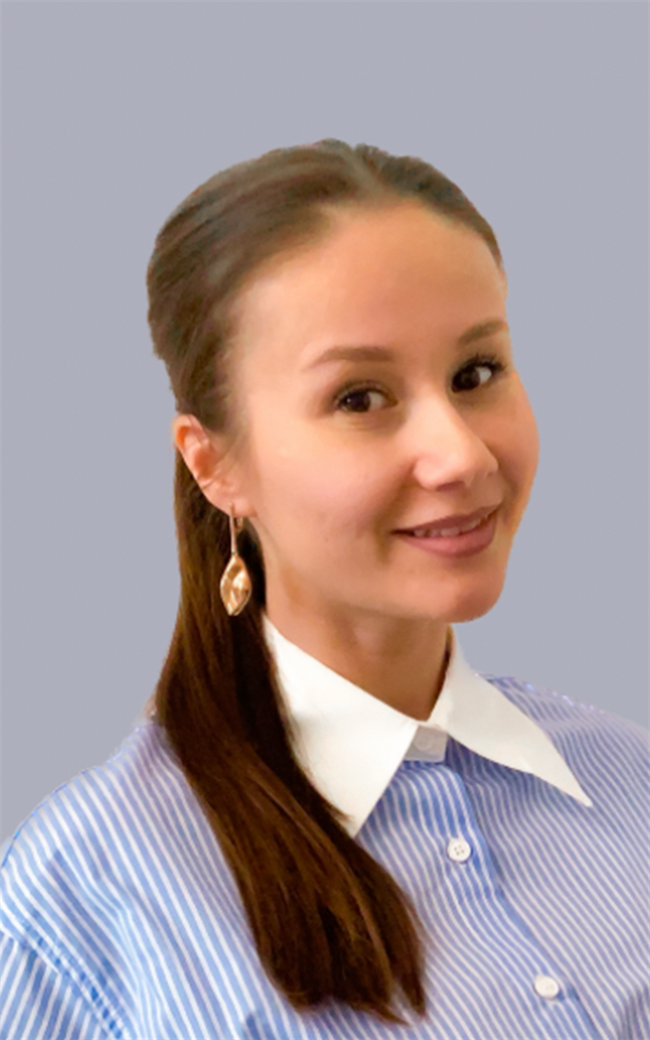 Виктория Викторовна - репетитор по подготовке к школе