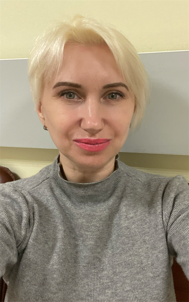 Марина Анатольевна - репетитор по предметам начальной школы, другим предметам и подготовке к школе