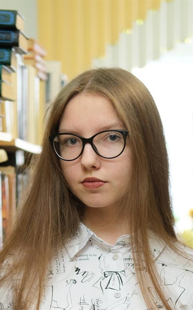 Олеся Алексеевна - репетитор по математике и информатике